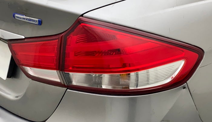 2019 Maruti Ciaz ALPHA 1.5 SHVS PETROL, Petrol, Manual, 44,180 km, Right tail light - Minor scratches