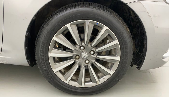 2019 Maruti Ciaz ALPHA 1.5 SHVS PETROL, Petrol, Manual, 44,180 km, Right Front Wheel