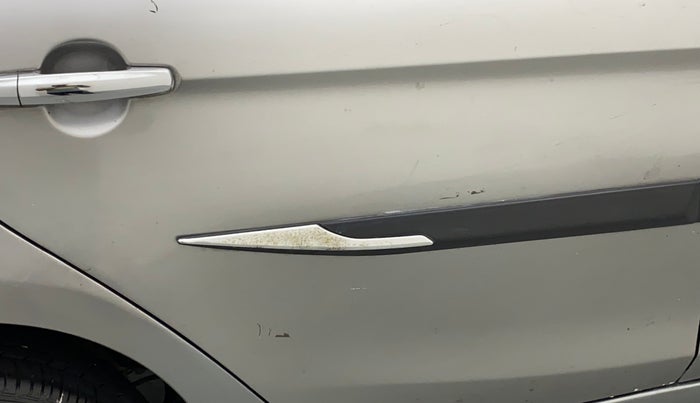 2019 Maruti Ciaz ALPHA 1.5 SHVS PETROL, Petrol, Manual, 44,180 km, Right rear door - Slightly dented