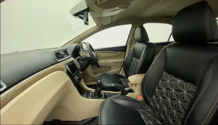 2019 Maruti Ciaz ALPHA 1.5 SHVS PETROL, Petrol, Manual, 44,180 km, Right Side Front Door Cabin