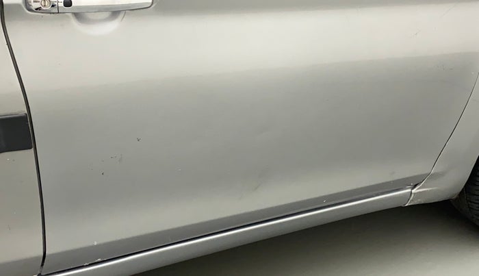 2019 Maruti Ciaz ALPHA 1.5 SHVS PETROL, Petrol, Manual, 44,180 km, Driver-side door - Minor scratches