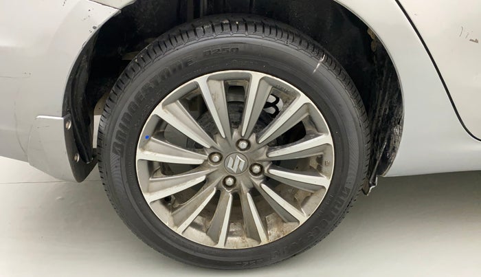 2019 Maruti Ciaz ALPHA 1.5 SHVS PETROL, Petrol, Manual, 44,180 km, Right Rear Wheel