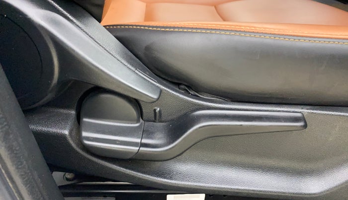 2024 Honda ELEVATE V CVT, Petrol, Automatic, 9,397 km, Driver Side Adjustment Panel