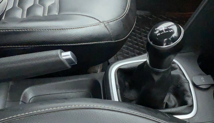 2019 Volkswagen Polo HIGHLINE PLUS 1.0, Petrol, Manual, 59,724 km, Gear Lever