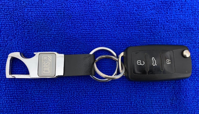2019 Volkswagen Polo HIGHLINE PLUS 1.0, Petrol, Manual, 59,724 km, Key Close Up
