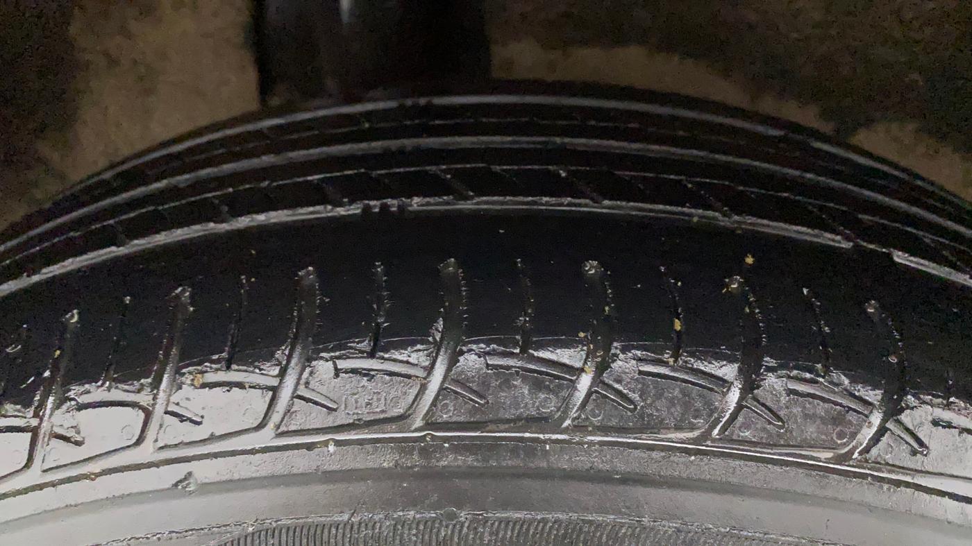 2018 Maruti Baleno DELTA CVT PETROL 1.2, Petrol, Automatic, 1,05,095 km, Right Rear Tyre Tread
