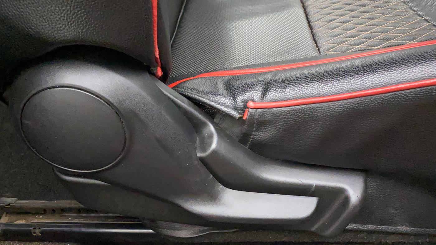 2018 Maruti Baleno DELTA CVT PETROL 1.2, Petrol, Automatic, 1,05,095 km, Driver Side Adjustment Panel