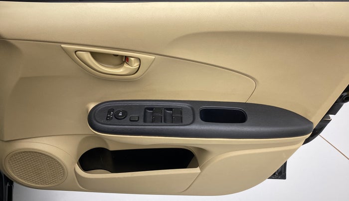 2015 Honda Brio 1.2 S MT I VTEC, Petrol, Manual, 62,433 km, Driver Side Door Panels Control