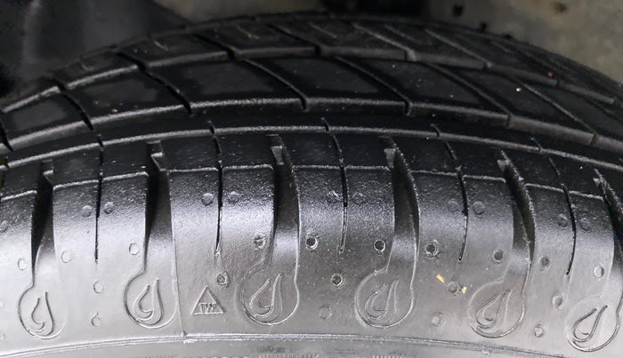 2015 Honda Brio 1.2 S MT I VTEC, Petrol, Manual, 62,433 km, Left Front Tyre Tread