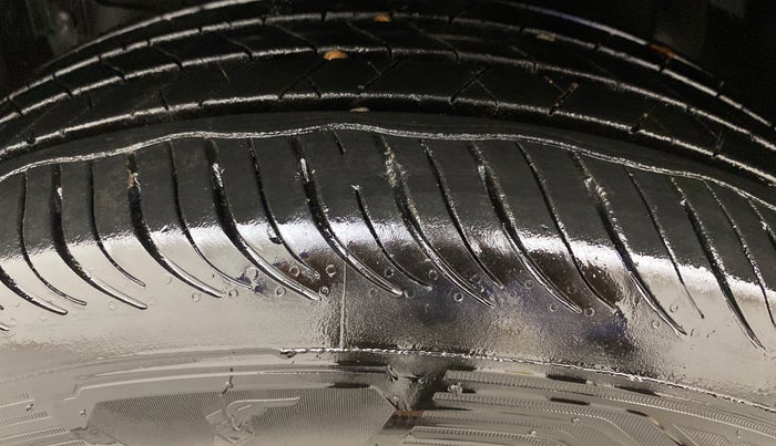 2020 Maruti Vitara Brezza ZXI PLUS AT SHVS, Petrol, Automatic, 66,311 km, Left Front Tyre Tread