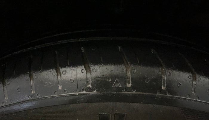 2018 Hyundai Creta SX PLUS AT 1.6 PETROL, Petrol, Automatic, 53,279 km, Left Front Tyre Tread