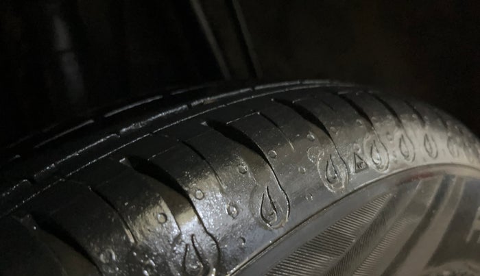 2022 Renault Kwid RXT 1.0 (O), Petrol, Manual, 22,458 km, Right Rear Tyre Tread