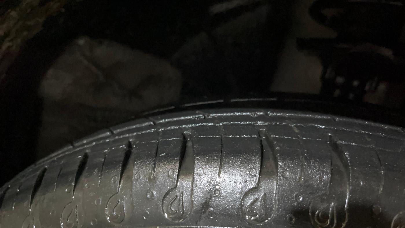 2022 Renault Kwid RXT 1.0 (O), Petrol, Manual, 22,458 km, Right Front Tyre Tread