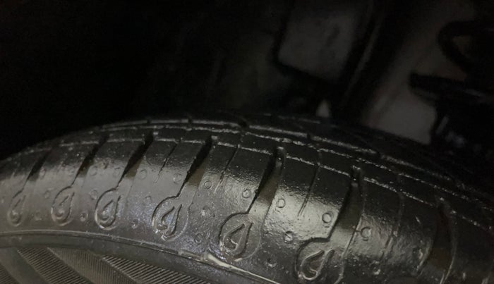 2022 Renault Kwid RXT 1.0 (O), Petrol, Manual, 22,458 km, Left Front Tyre Tread