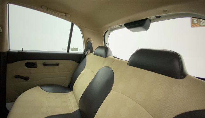2013 Hyundai Santro Xing GL PLUS, Petrol, Manual, 32,842 km, Right Side Rear Door Cabin