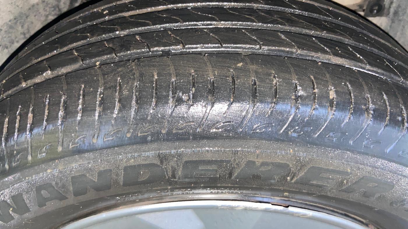 2023 Maruti BREZZA LXI S- CNG, CNG, Manual, 67,084 km, Right Front Tyre Tread