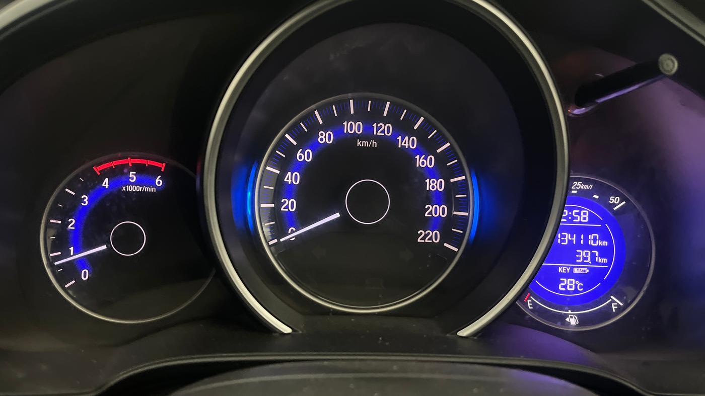 2018 Honda WR-V 1.5L I-DTEC VX MT, Diesel, Manual, 1,34,100 km, Odometer Image