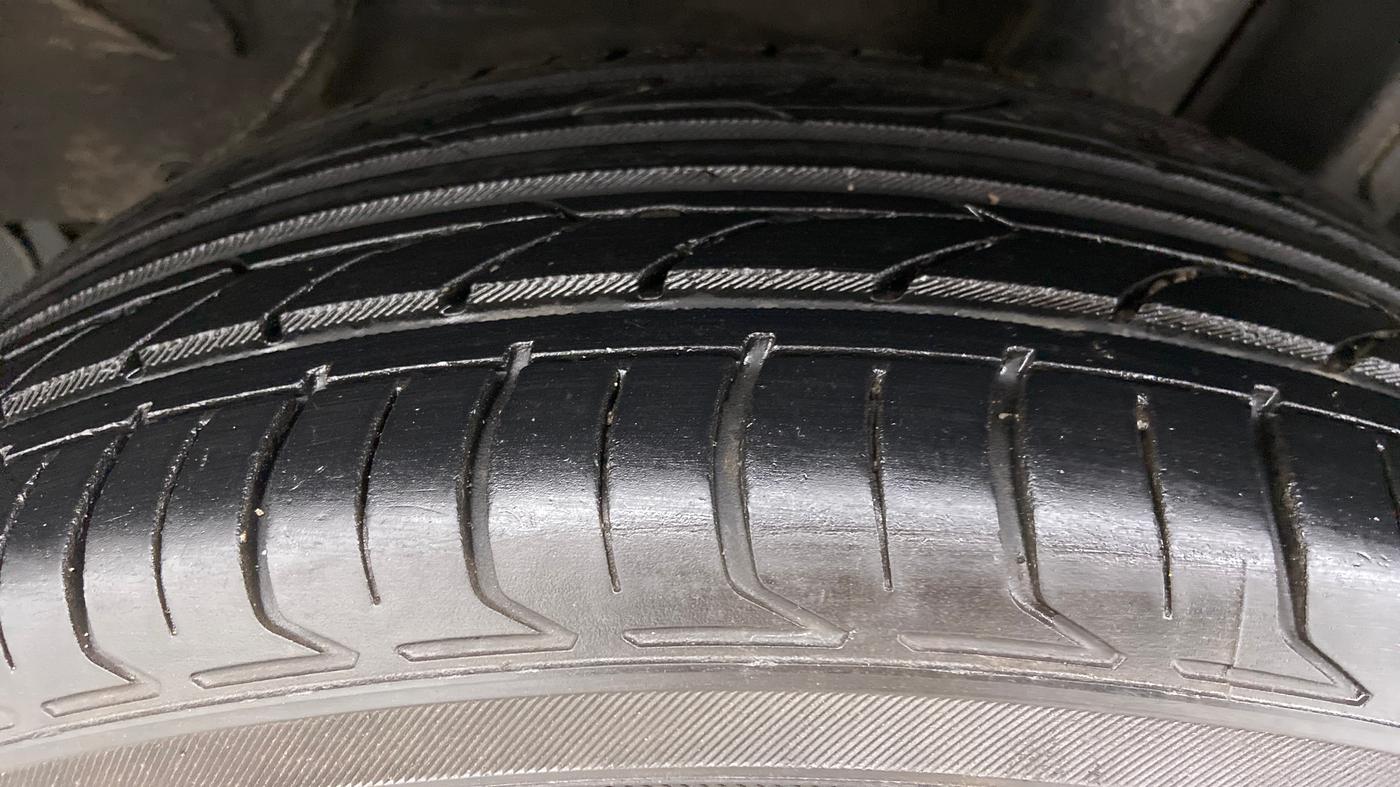 2011 Toyota Etios VX, Petrol, Manual, 33,658 km, Left Rear Tyre Tread