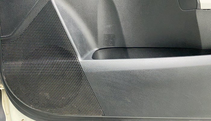 2014 Toyota Corolla Altis VL AT PETROL, Petrol, Automatic, 1,17,840 km, Speaker