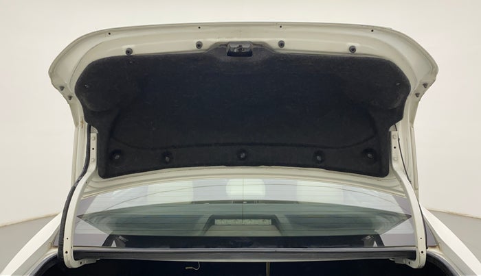 2014 Toyota Corolla Altis VL AT PETROL, Petrol, Automatic, 1,17,840 km, Boot Door Open