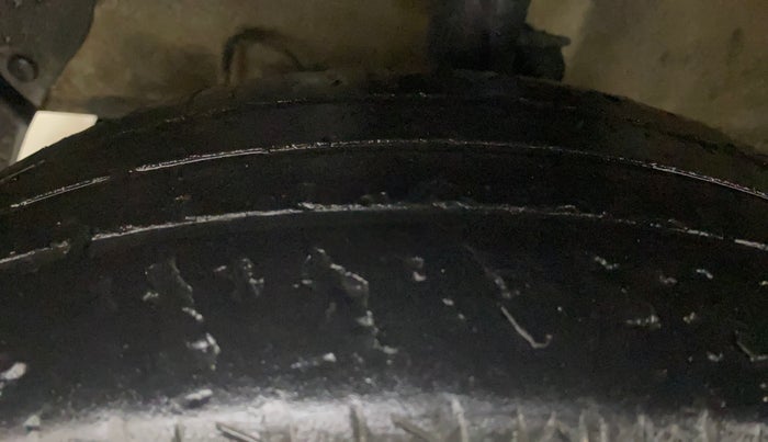 2015 Hyundai Grand i10 SPORTZ 1.2 KAPPA VTVT, Petrol, Manual, 82,415 km, Left Front Tyre Tread