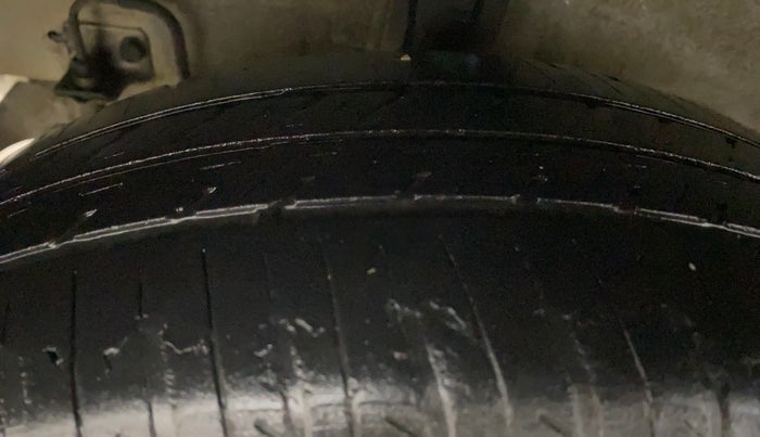 2015 Hyundai Grand i10 SPORTZ 1.2 KAPPA VTVT, Petrol, Manual, 82,415 km, Right Rear Tyre Tread