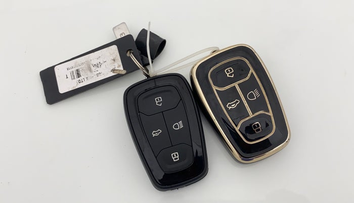 2022 Tata ALTROZ XZ PETROL, Petrol, Manual, 25,933 km, Key Close Up