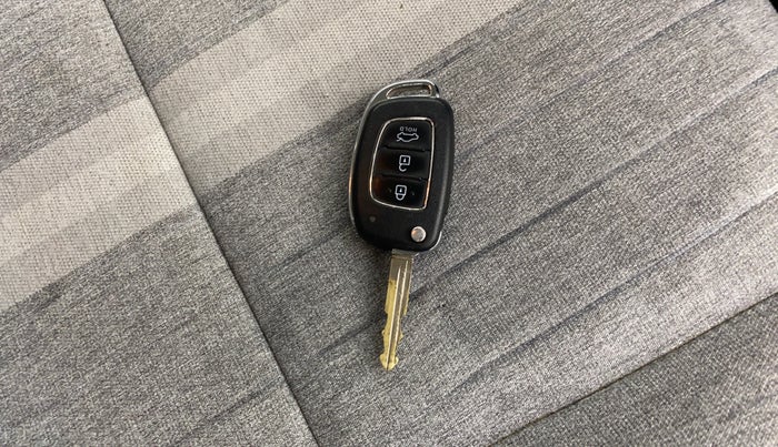 2021 Hyundai GRAND I10 NIOS SPORTZ 1.2 KAPPA VTVT, Petrol, Manual, 80,384 km, Key Close Up