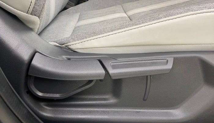 2021 Hyundai GRAND I10 NIOS SPORTZ 1.2 KAPPA VTVT, Petrol, Manual, 80,384 km, Driver Side Adjustment Panel