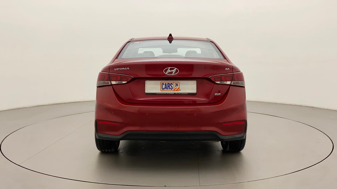 2017 Hyundai Verna 1.6 VTVT SX (O) AT, Petrol, Automatic, 1,01,080 km, Back/Rear