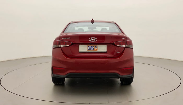 2017 Hyundai Verna 1.6 VTVT SX (O) AT, Petrol, Automatic, 1,01,080 km, Back/Rear