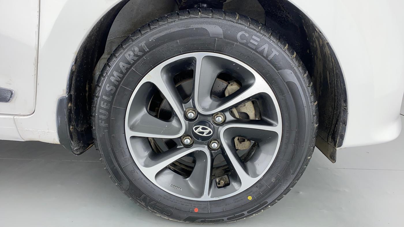 2017 Hyundai Grand i10 ASTA 1.2 KAPPA VTVT, Petrol, Manual, 34,541 km, Right Front Wheel