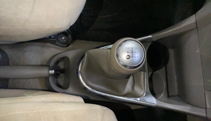 2013 Toyota Etios V, Petrol, Manual, 57,615 km, Gear Lever