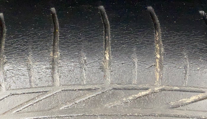 2018 Tata NEXON XZ PLUS PETROL DUAL TONE, Petrol, Manual, 41,732 km, Left Rear Tyre Tread