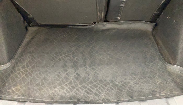 2018 Tata NEXON XZ PLUS PETROL DUAL TONE, Petrol, Manual, 41,732 km, Boot Inside