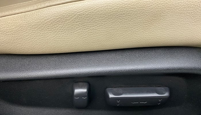 2019 Honda Civic ZX CVT PETROL, Petrol, Automatic, 19,663 km, Driver Side Adjustment Panel