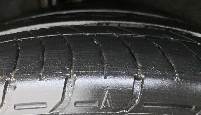 2019 Honda Civic ZX CVT PETROL, Petrol, Automatic, 19,663 km, Right Rear Tyre Tread
