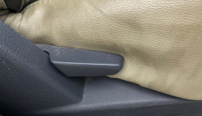 2014 Renault Duster RXL PETROL, Petrol, Manual, 38,093 km, Driver Side Adjustment Panel