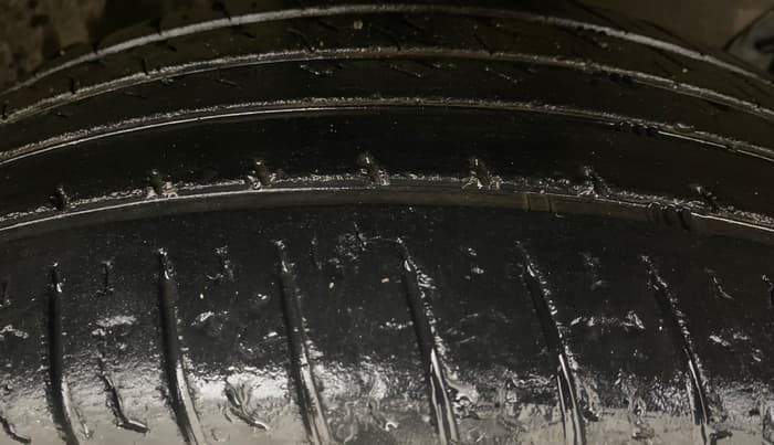 2014 Renault Duster RXL PETROL, Petrol, Manual, 38,093 km, Right Front Tyre Tread