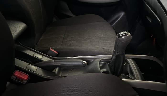 2015 Maruti Baleno ALPHA PETROL 1.2, Petrol, Manual, 50,406 km, Gear Lever