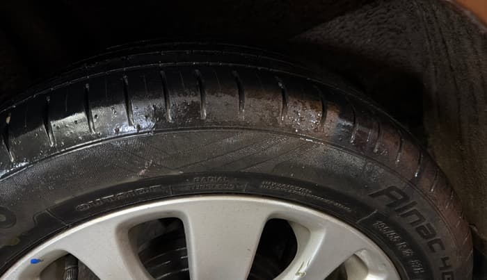 2015 Maruti Baleno ALPHA PETROL 1.2, Petrol, Manual, 50,406 km, Right Rear Tyre Tread