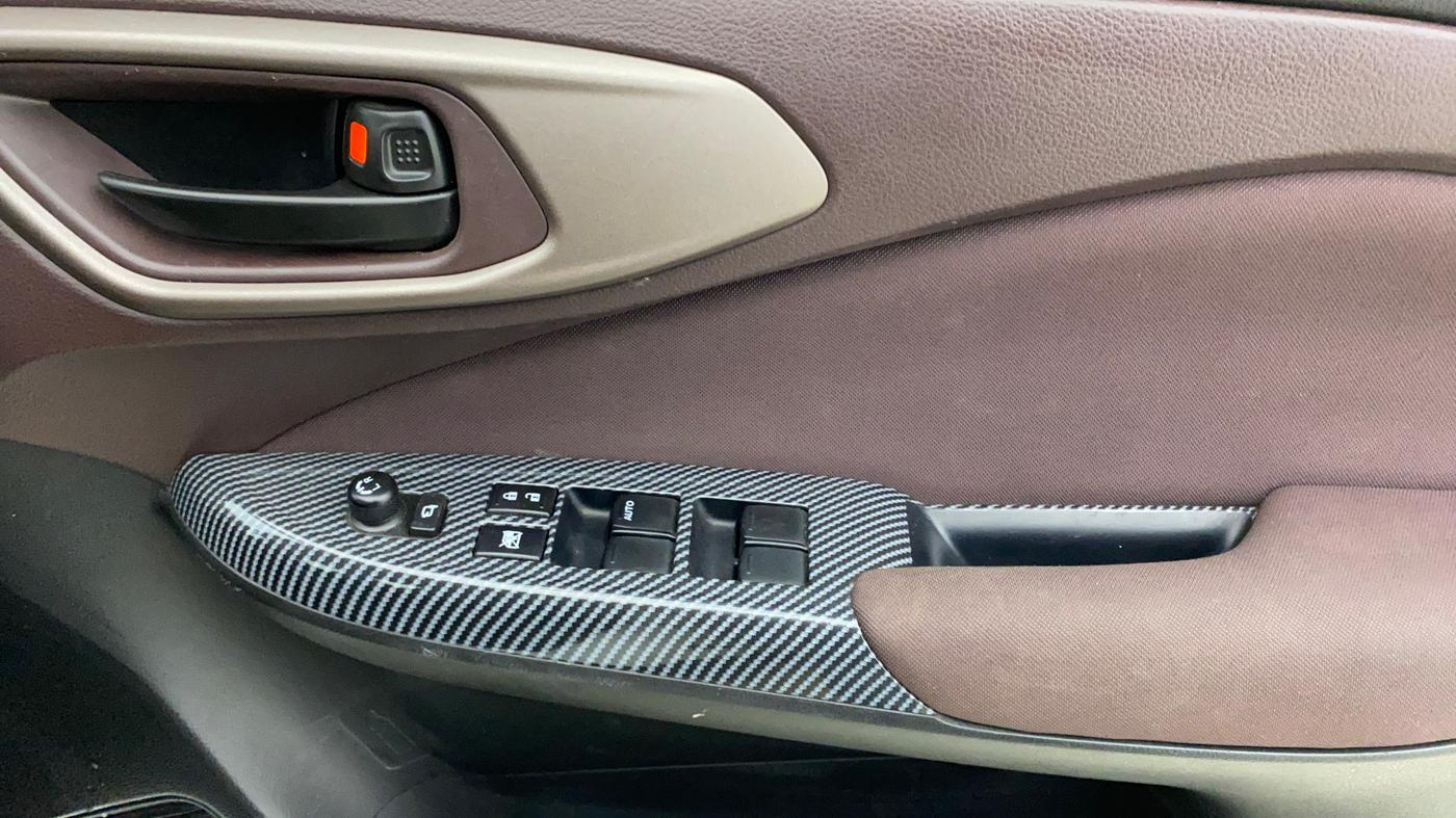 2023 Maruti FRONX DELTA PLUS 1.2MT, Petrol, Manual, 14,933 km, Driver Side Door Panels Control