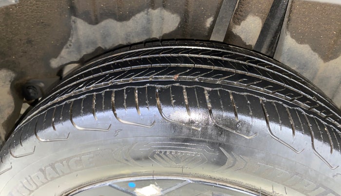 2023 Maruti FRONX DELTA PLUS 1.2MT, Petrol, Manual, 14,933 km, Left Rear Tyre Tread