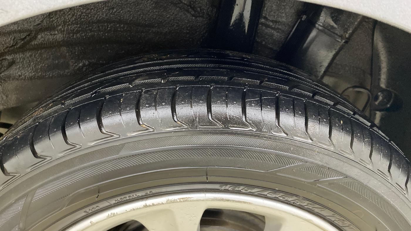 2015 Hyundai Grand i10 ASTA AT 1.2 KAPPA VTVT, Petrol, Automatic, 70,966 km, Left Rear Tyre Tread