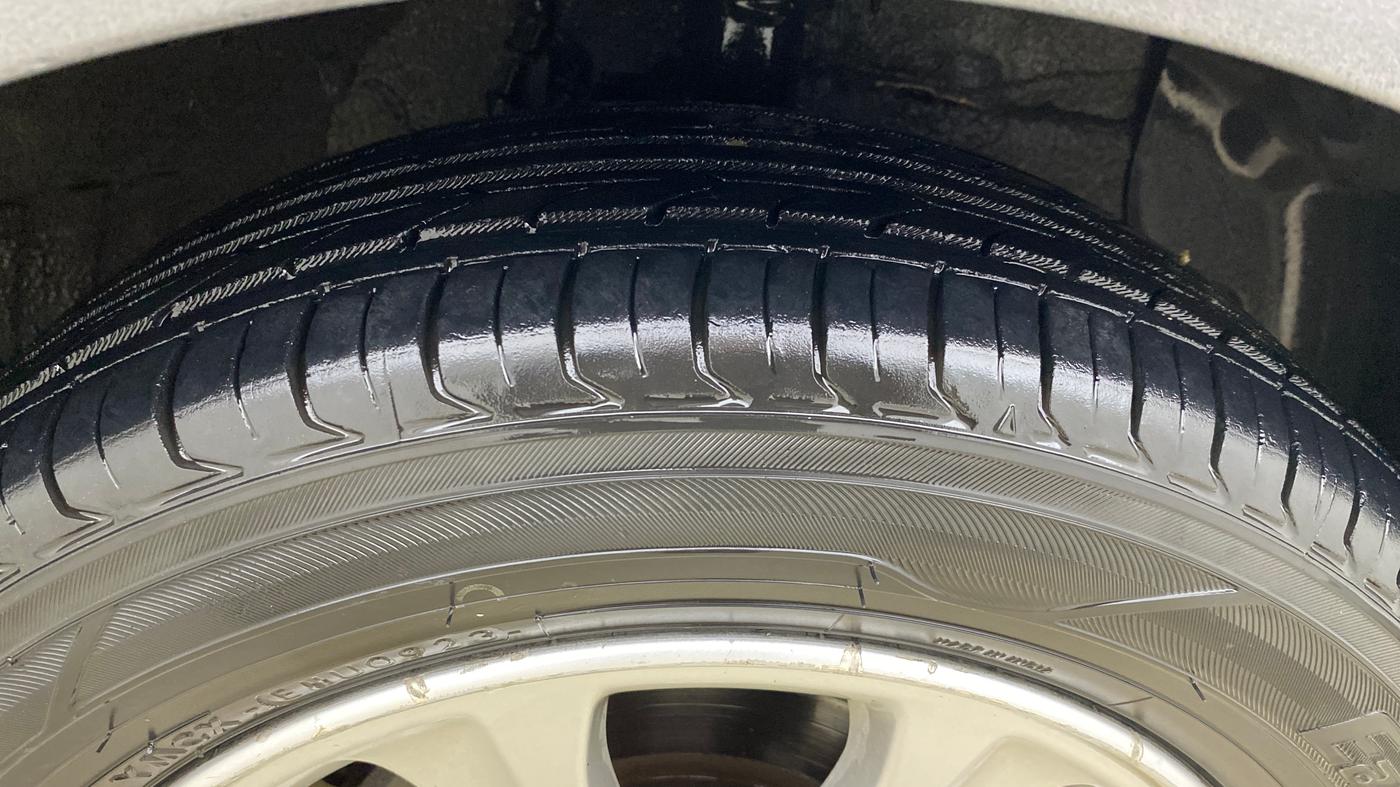 2015 Hyundai Grand i10 ASTA AT 1.2 KAPPA VTVT, Petrol, Automatic, 70,966 km, Right Front Tyre Tread