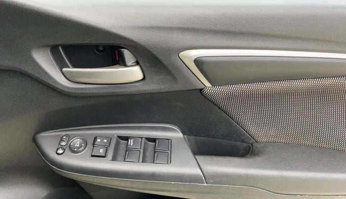 2018 Honda WR-V 1.5L I-DTEC VX MT, Diesel, Manual, 42,086 km, Driver Side Door Panels Control