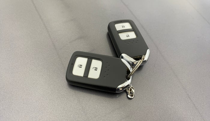 2018 Honda WR-V 1.5L I-DTEC VX MT, Diesel, Manual, 42,086 km, Key Close Up