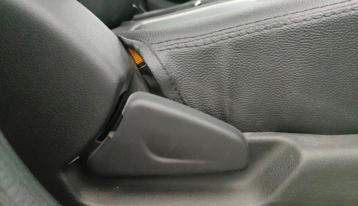 2023 Renault Kwid CLIMBER AMT 1.0, Petrol, Automatic, 4,551 km, Driver Side Adjustment Panel