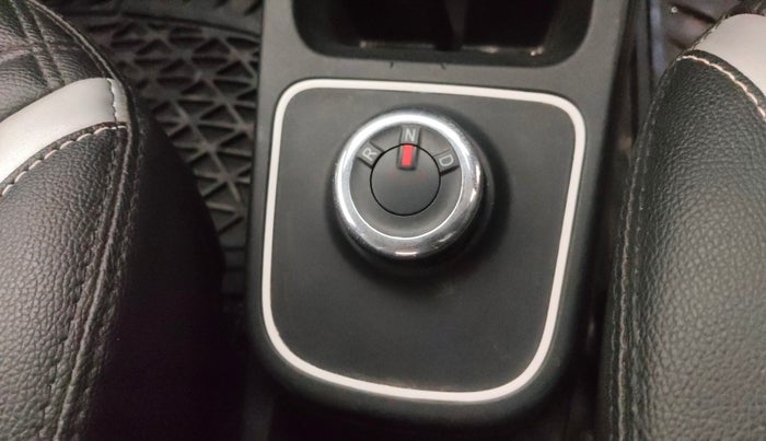 2023 Renault Kwid CLIMBER AMT 1.0, Petrol, Automatic, 4,551 km, Gear Lever