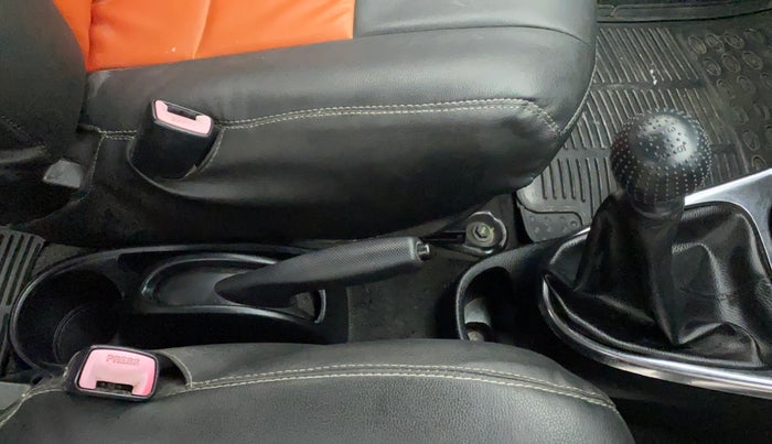2011 Toyota Etios VX, Petrol, Manual, 88,332 km, Gear Lever